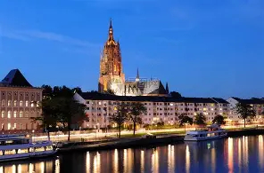 关于法兰克福内部会议纪要流出——冲刺阶段手感冰凉;西甲使命明确;控场能力受关注的信息-九游官方网站